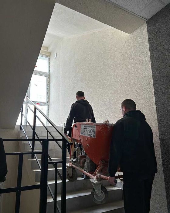 Стяжка підлоги. Машинна штукатурка стін. Гіпсова, известково цементна