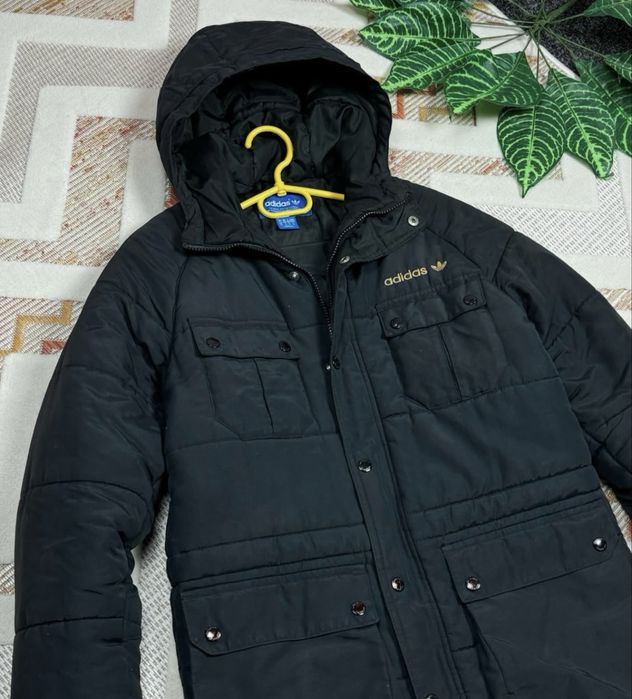 Пуховик adidas orlginal парка зимняя размер Хс-С ( смотрите замеры )