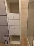 Armário branco WC