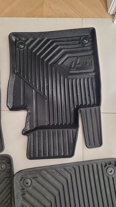 Gumowe dywaniki samochodowe No.77 do Volvo S60 III V60 II 2018-