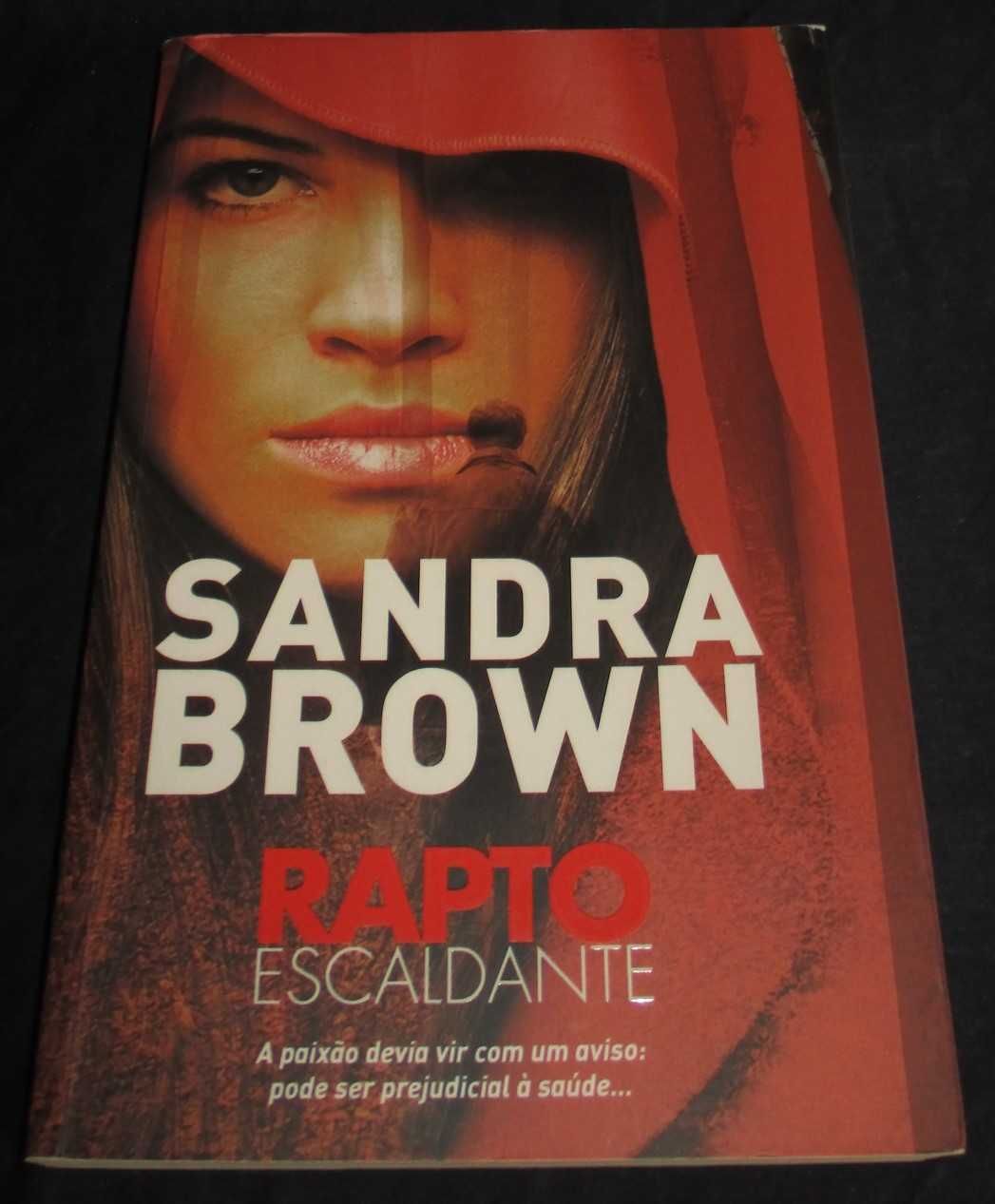 Livro Rapto Escaldante Sandra Brown