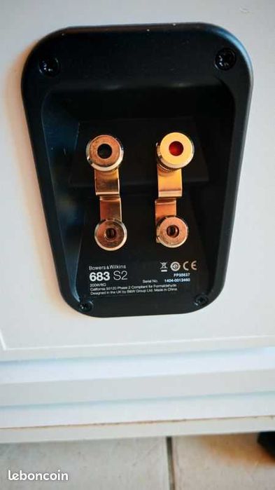 colunas bowers and wilkins BW 683 s2 brancas