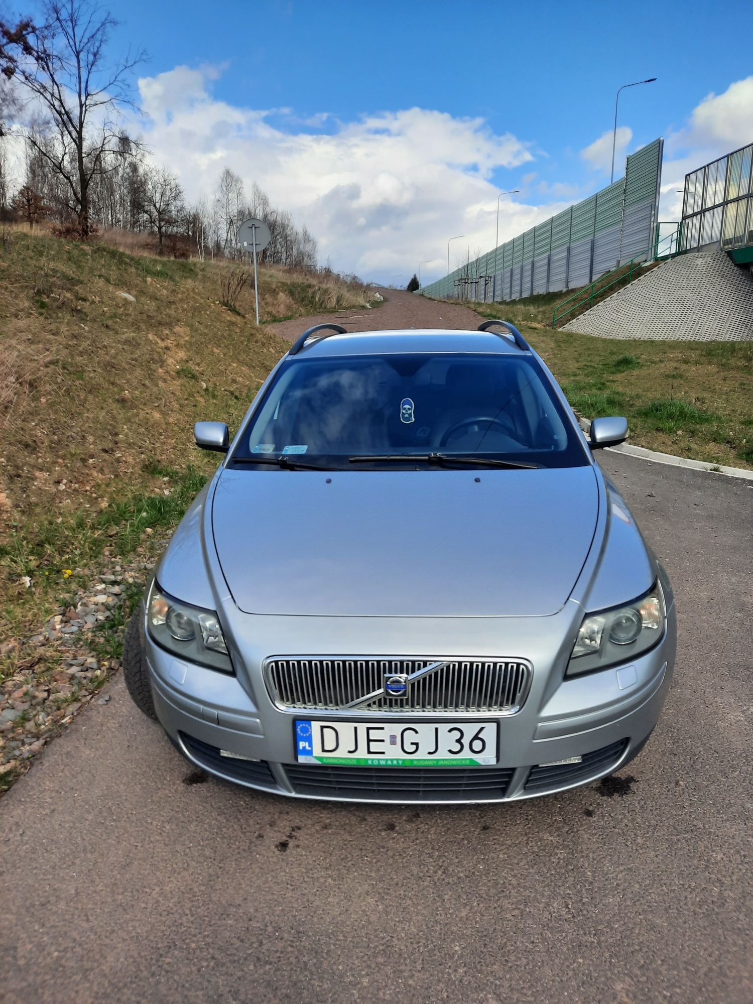 Volvo v50 2.0 D 136 koni