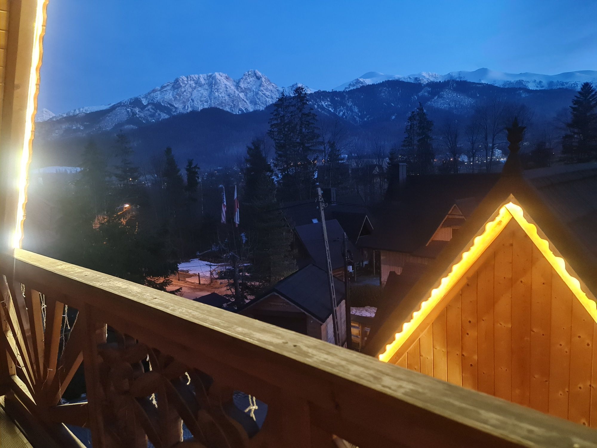 Domki z kominkiem i widokiem na góry Pokoje Noclegi w górach Sauna Spa