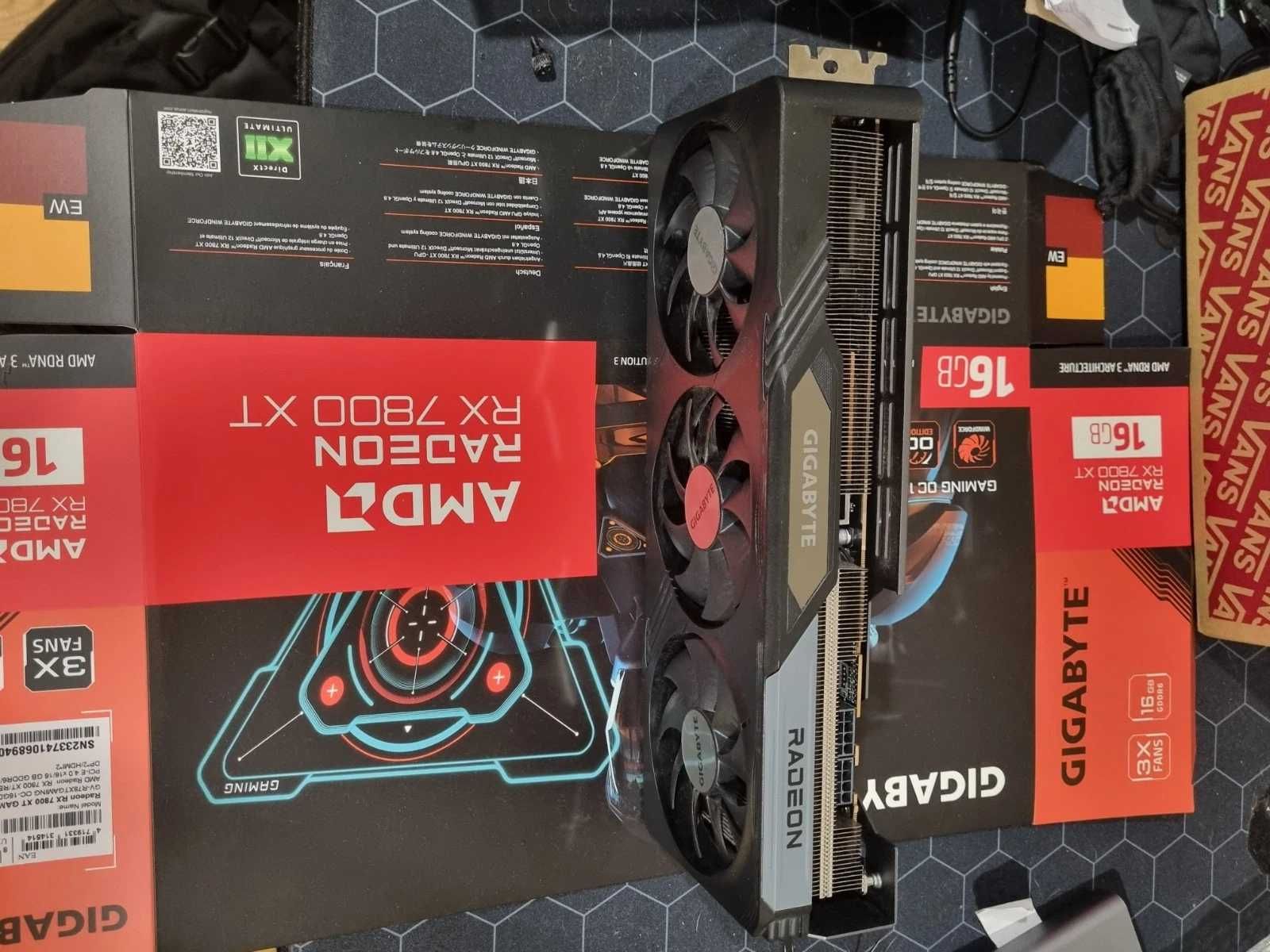 AMD Radeon RX 7800 XT 16GB GDDR6 / Відеокарта