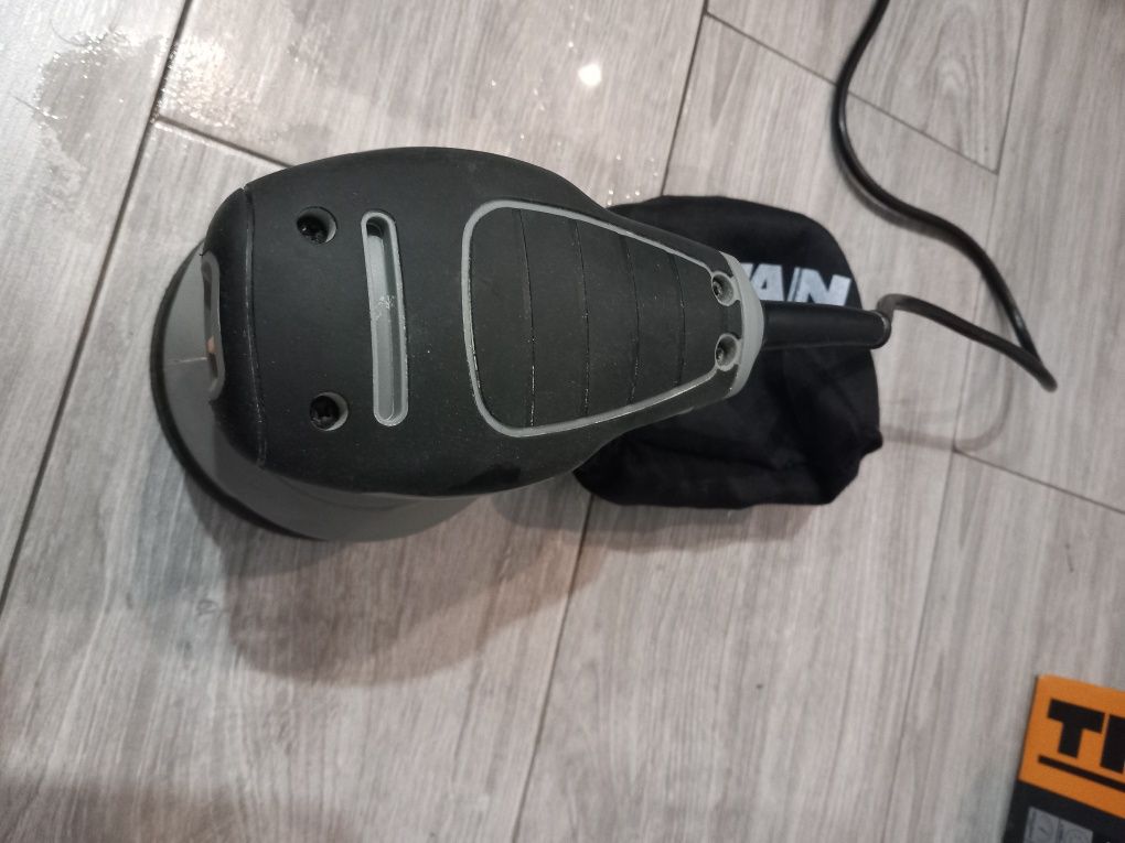 Szlifierka oscylacyjna TITAN 300W