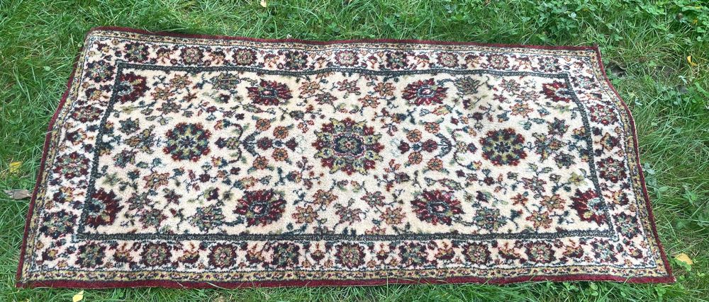 Dywan chodnik 140 cm x 67 cm.