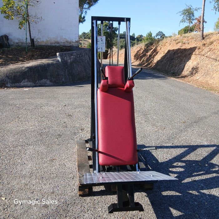 GYMAGIC- - Hack Squat TECHNOGYM