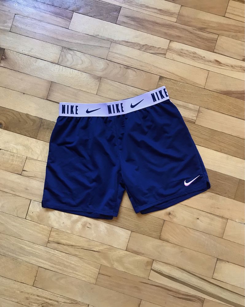 Nike dri-fit pro combat crossfit swoosh