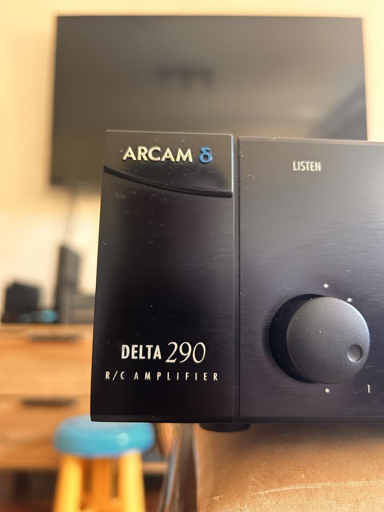 Amplificador Integrado Arcam Delta 290