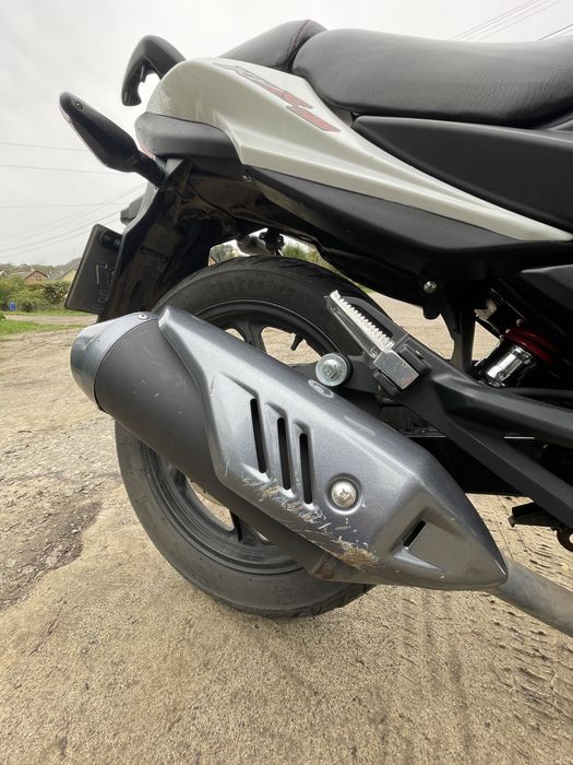 Матоцикл Lifan kpr200