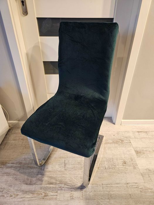 Welurowe pokrowce na krzesła 4 sztuki miękkie ciemna zieleń