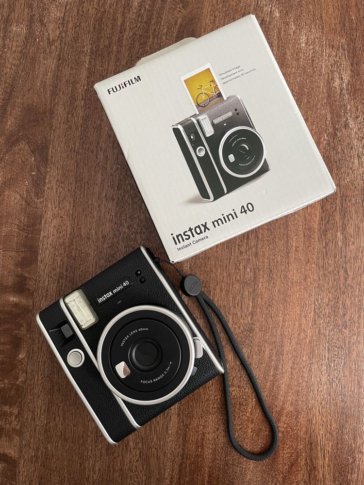 Instax mini 40 czarny