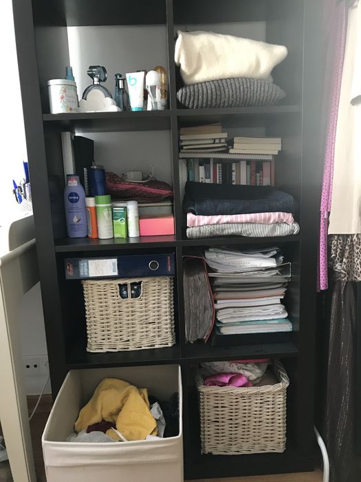 Estante Ikeia em muito bom estado.