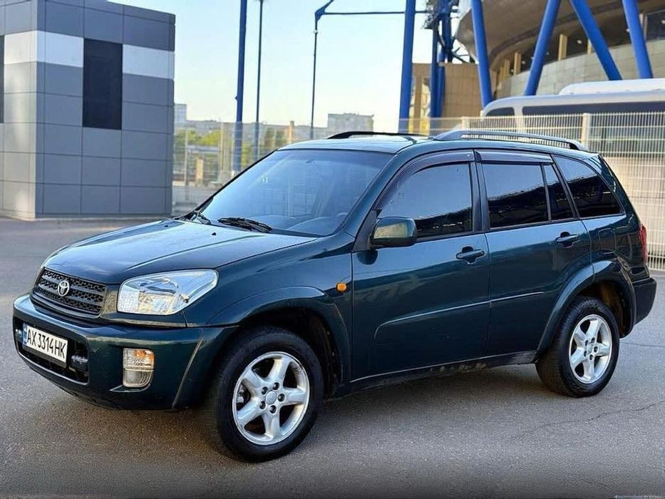 Avto Toyota Rav 4