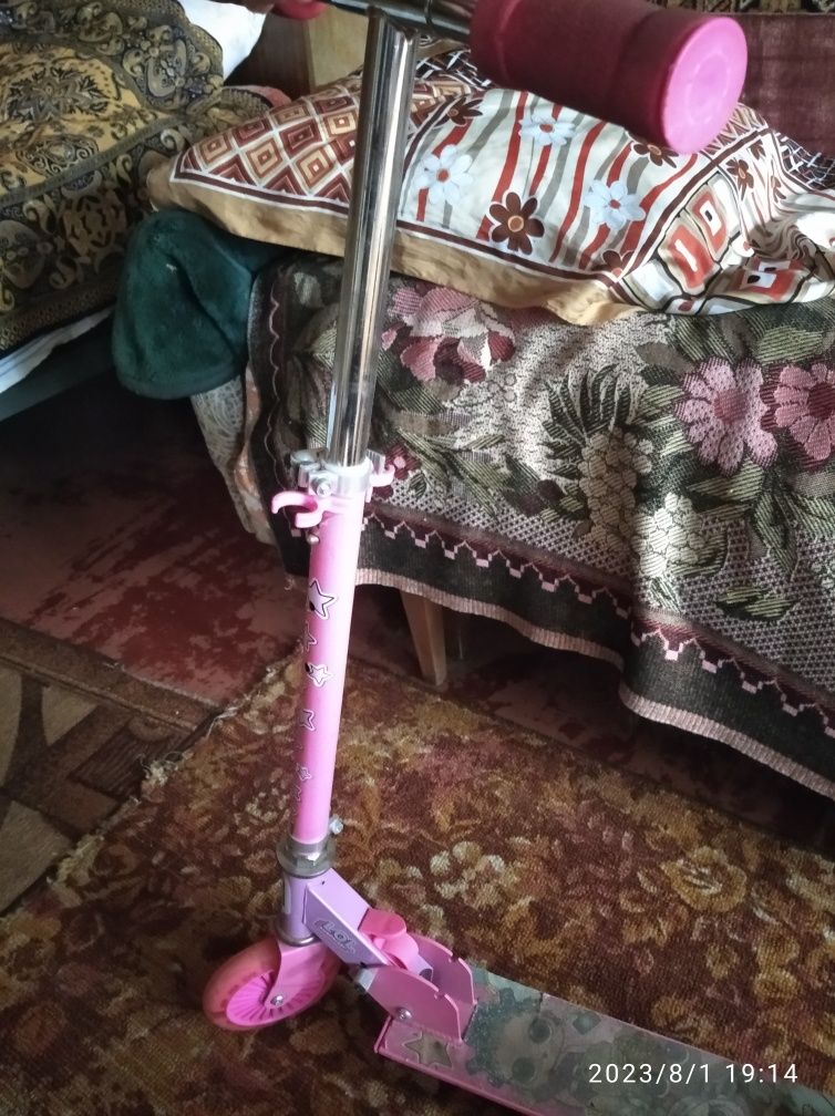 Самокат дитячий не загажений