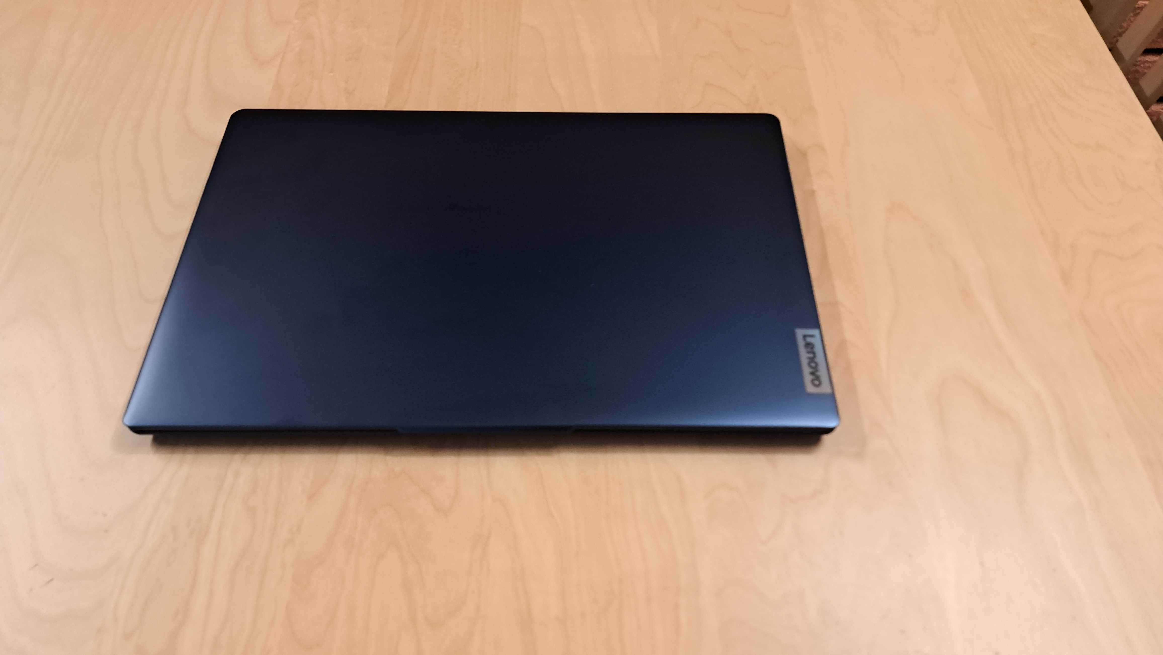 Lenovo IdeaPad Slim 3 15IAH8  - NOWY
