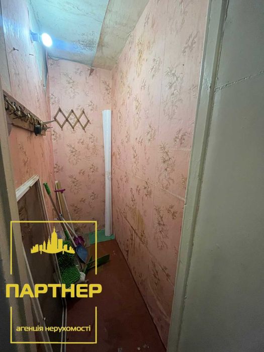 Продам трикімнатну квартиру на першому занасипі покращеного планування