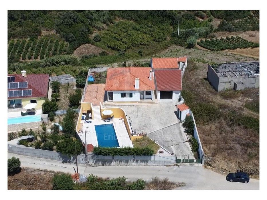 Vende Moradia T4 - Ericeira 17 km, A Casa das Casas