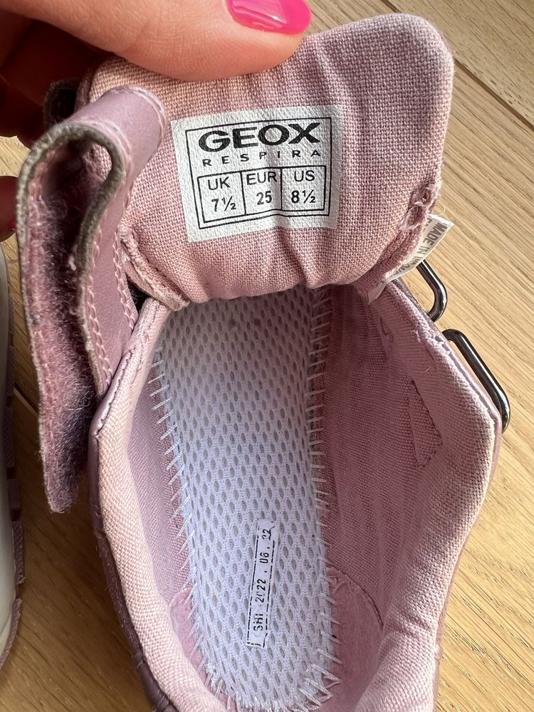 Buty Geox Heira, sneakersy, lekkie, rozmiar 25