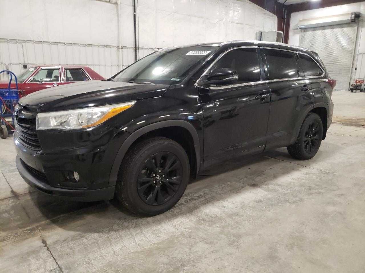 Toyota Highlander XLE 2016