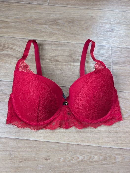 Красний бюстгальтер Esmara 80 C