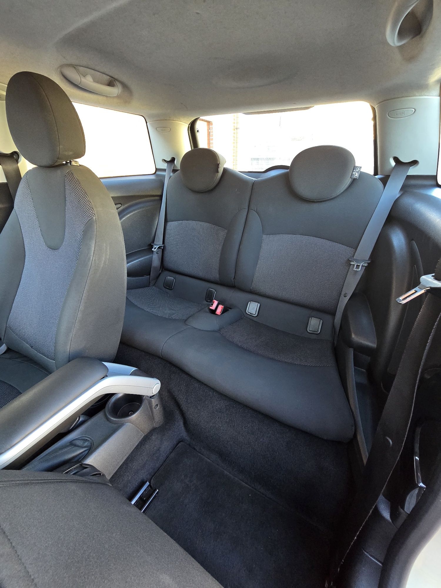 Mini Cooper D 1.6 110cv