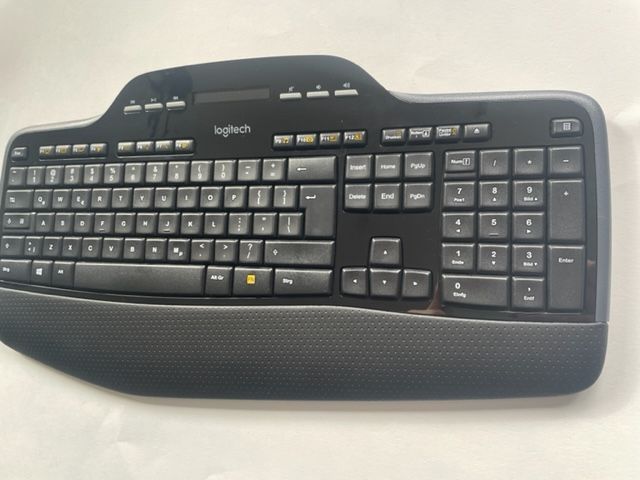 klawiatura+mysz logitech mk710 bezprzewodowa qwerty jak nowa opis