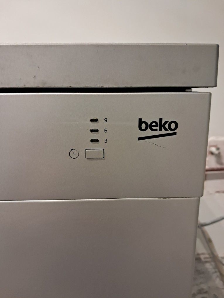 Beko Dfs05013s zmywarka