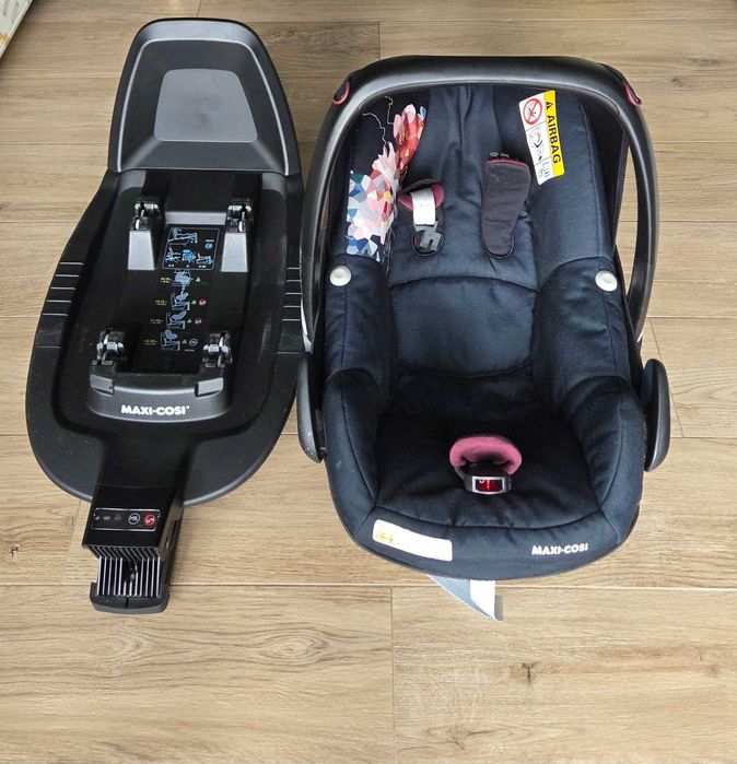 Fotelik z baza maxi cosi peble plus