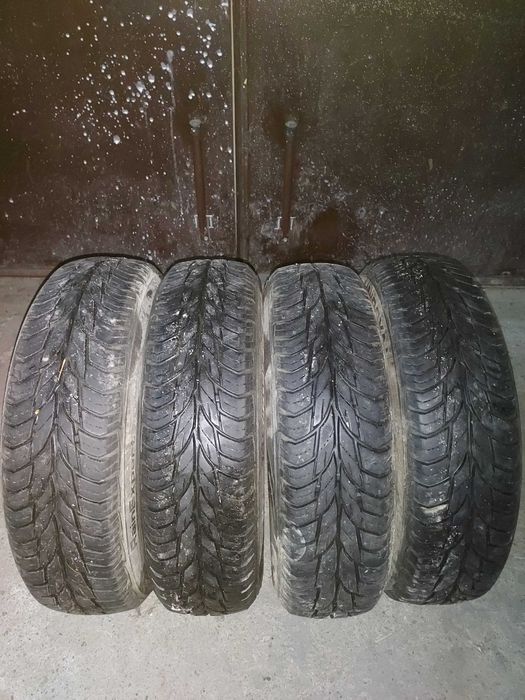 Opony zimowe Uniroyal 145/70 13R