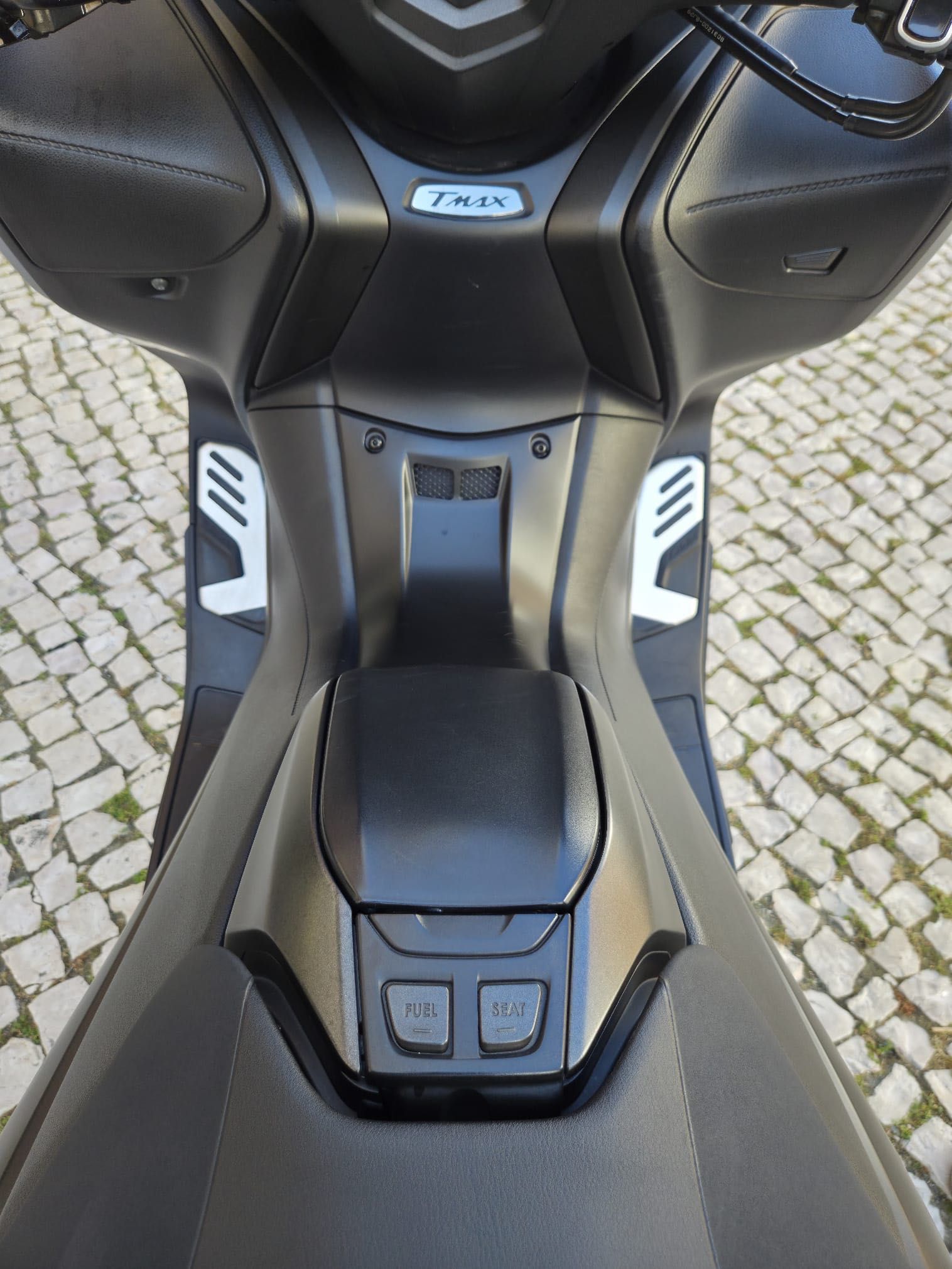 Tmax 560 dx 2020