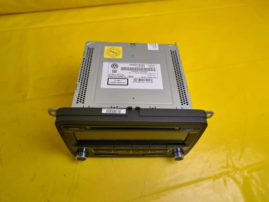 Магнітола RCD310 для Volkswagen Passat/Golf/Caddy/Seat