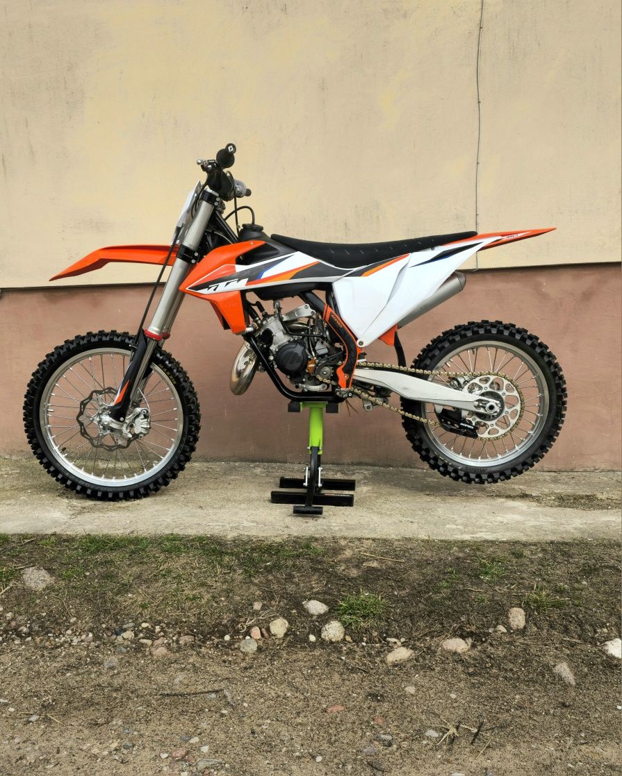 Cross KTM SX 125