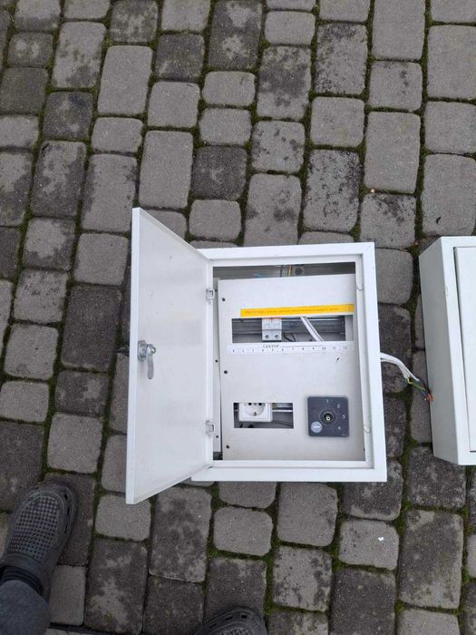 Щиток (шафа) електиричний б/у в наявності 2 шт.