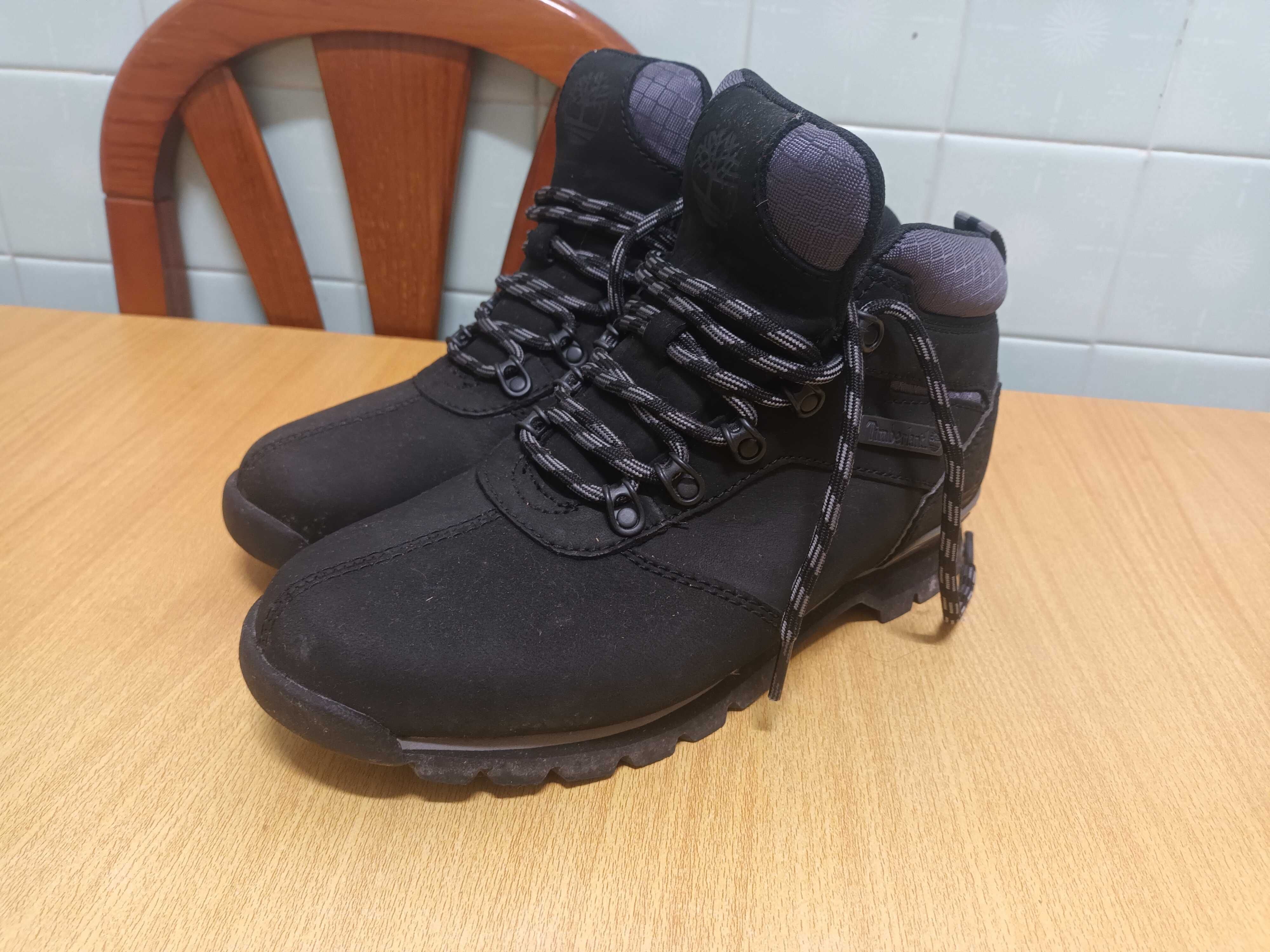 Bota Splitrock Nubuck Mid Hiker para Homem em Preto/Cinzento