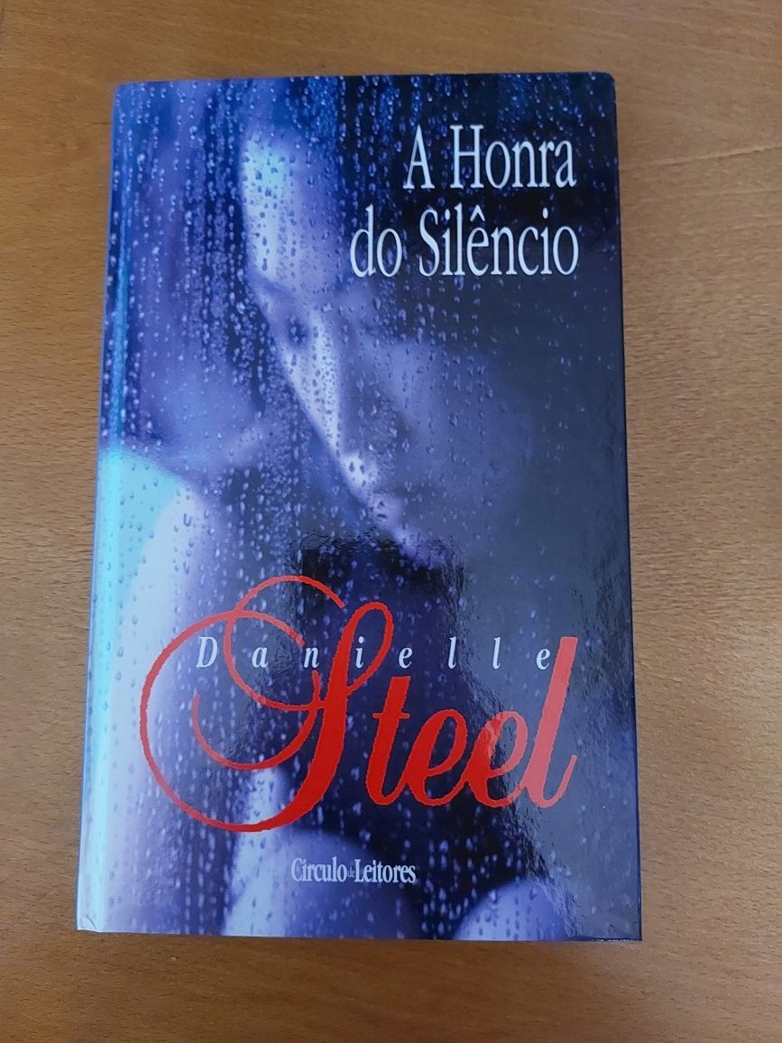 A honra do silêncio - Danielle Steel