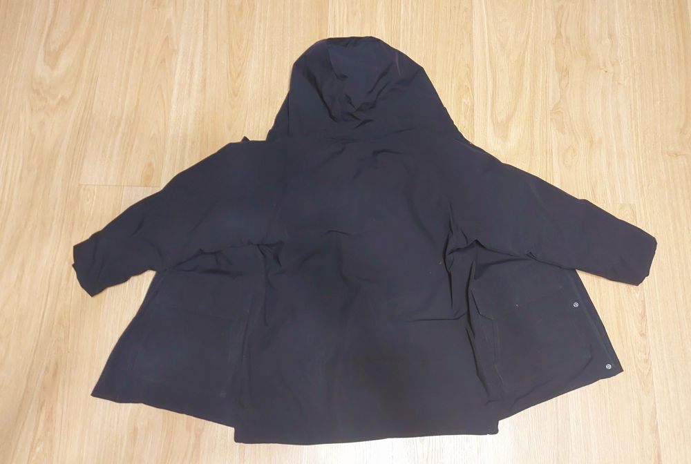 Зимовий пуховик чорний підлітку Zara
