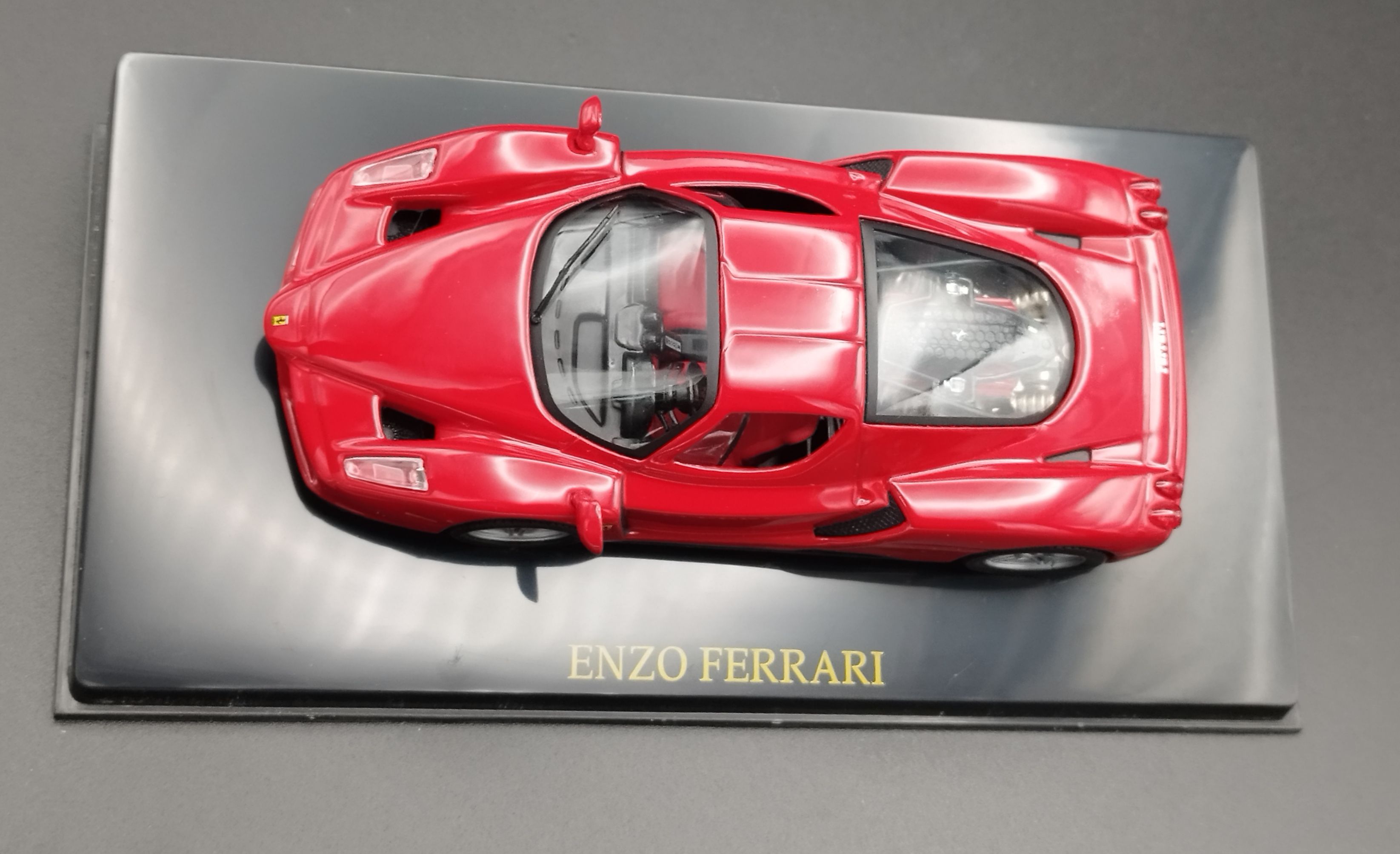 1:43 Altaya Ferrari ENZO model nowy