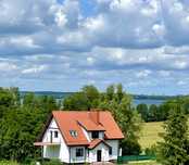 Dom nad jeziorem  Narie z prywatną plażą
