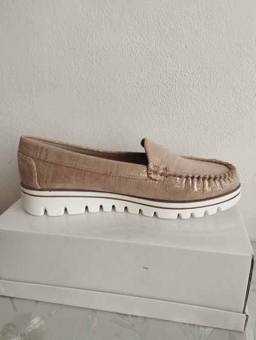 Nowe buty kolor złoty rozmiar 40 wkładka skóra