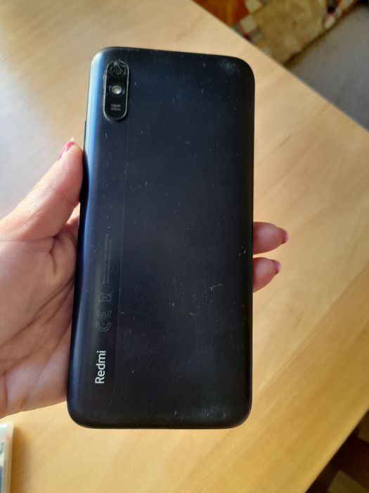 Sprzedam telefon redmi uszkodzonu