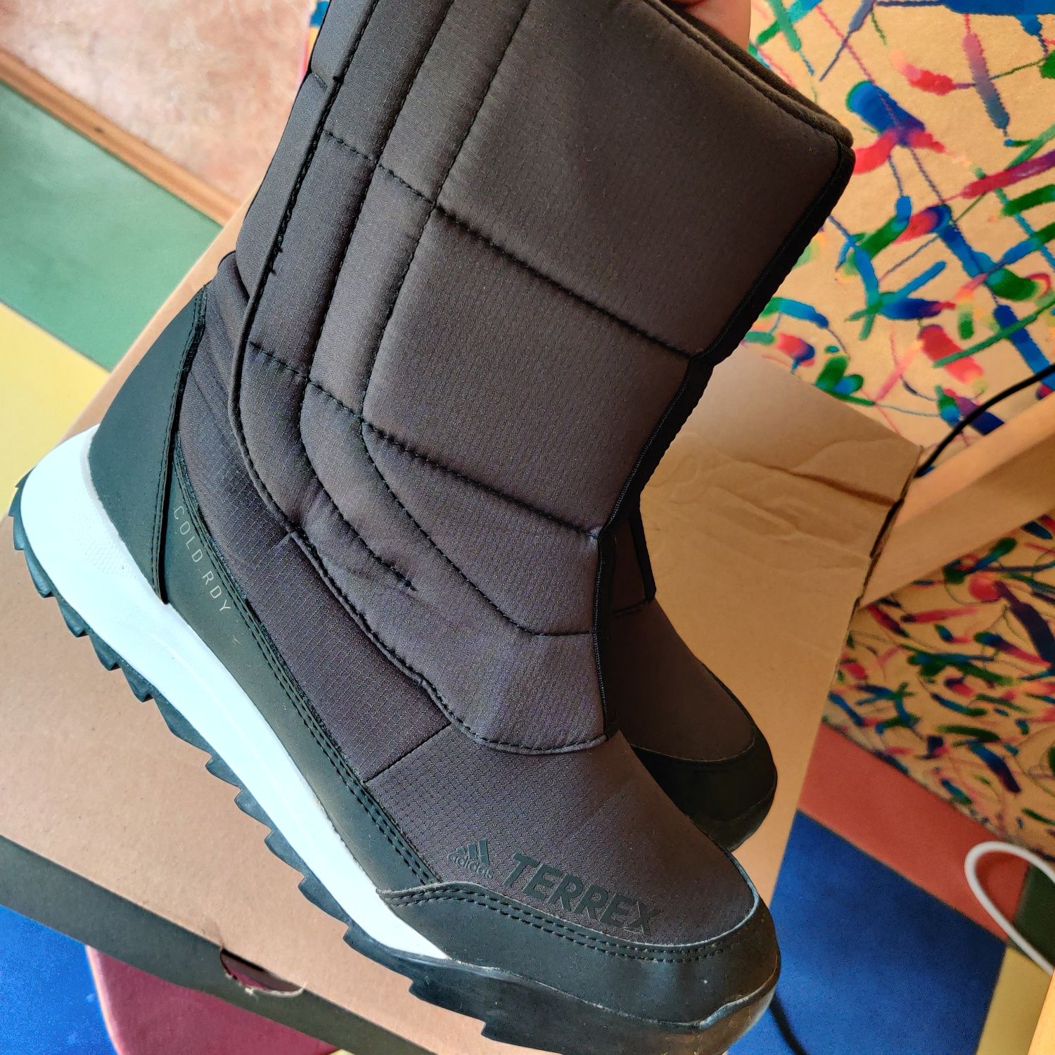 Adidas Terrex зимние ботинки дутики, цена в магазине 5399!! Черевики.