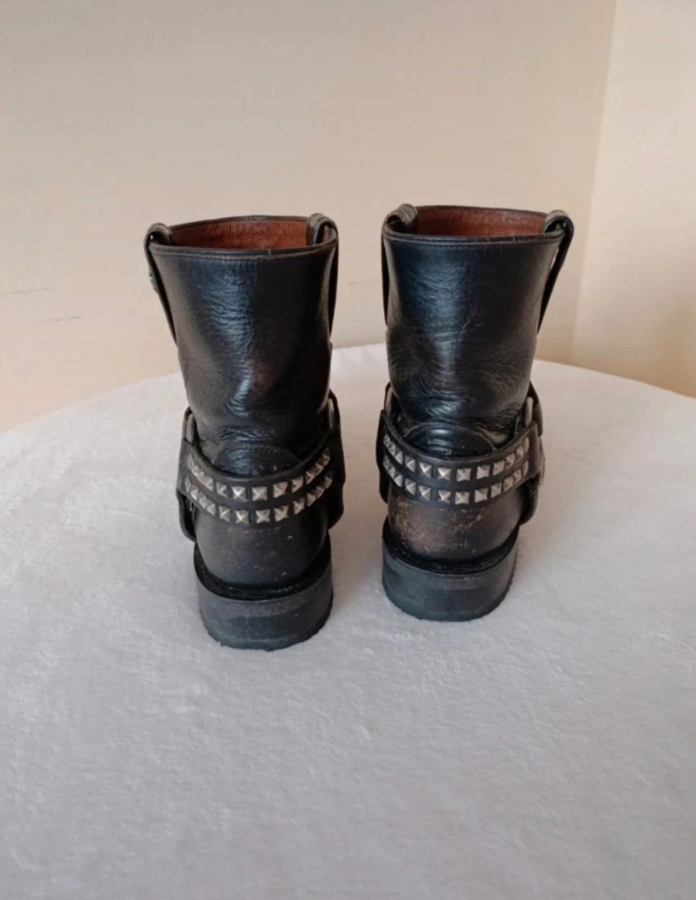 Buty skórzane Harley Davidson – styl i trwałość