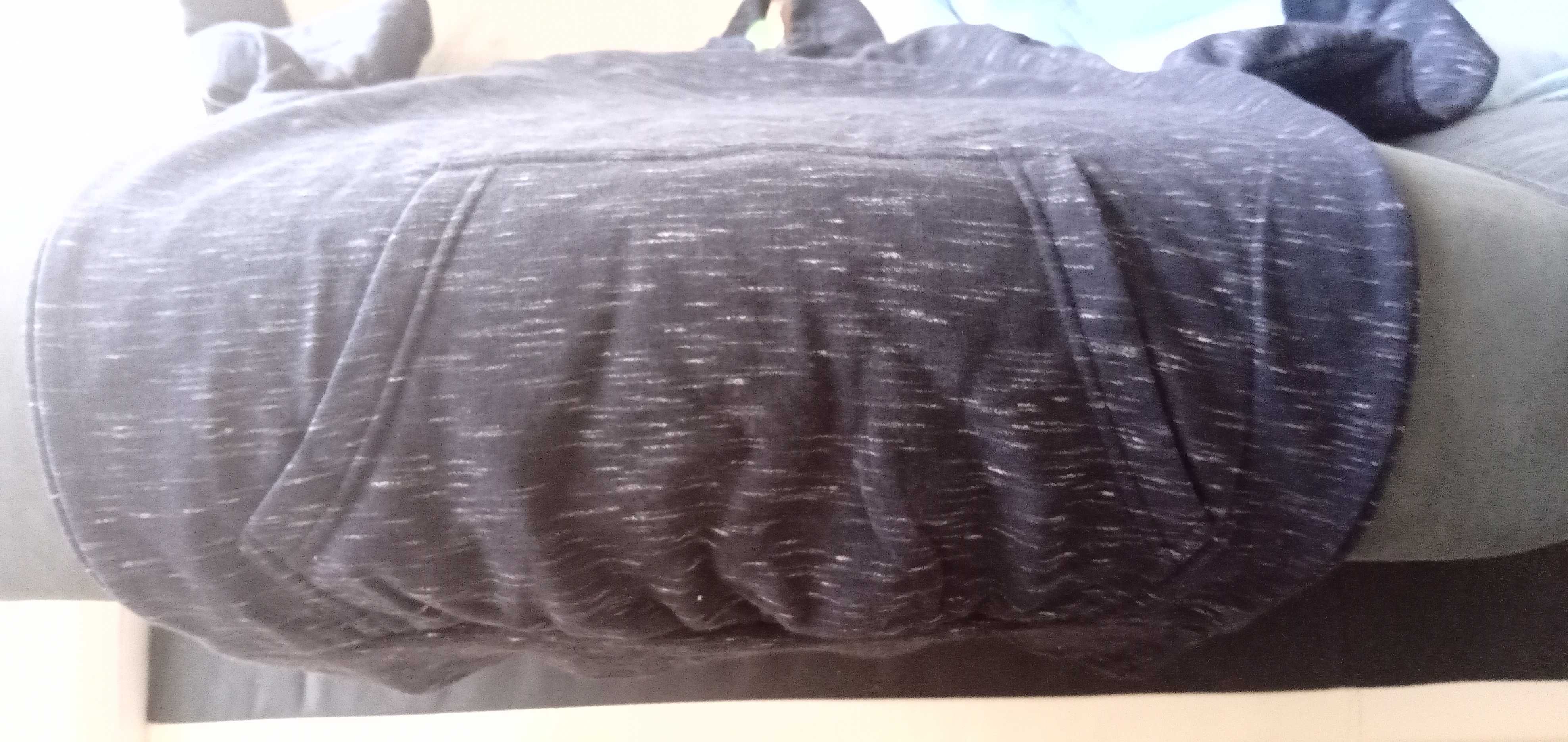 Camisola com carapuço