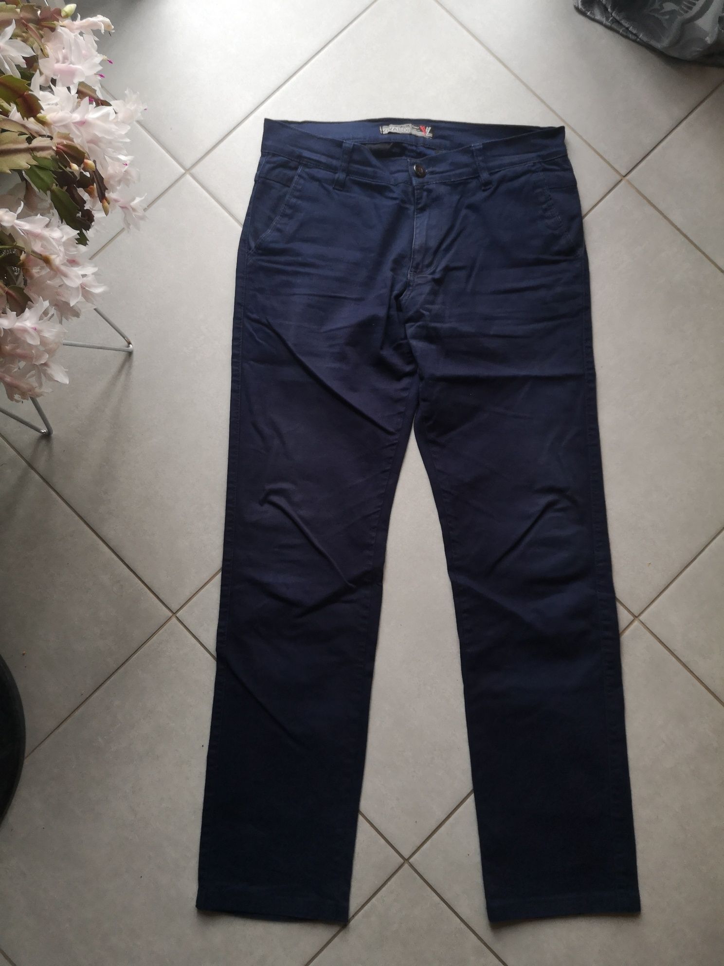 Spodnie męskie chinosy L W32 L34