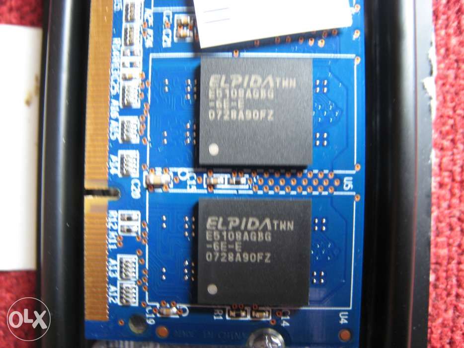 Memórias PC SO-DIMM DDR 2 1GB = 512MBx2 at 667 MHz
