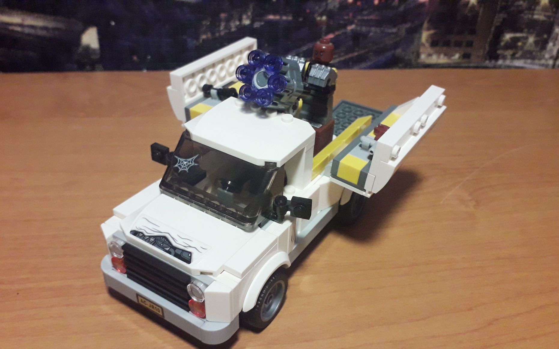 Конструктор LEGO MARVEL Super Heroes. 76083. Берегись Стервятника.