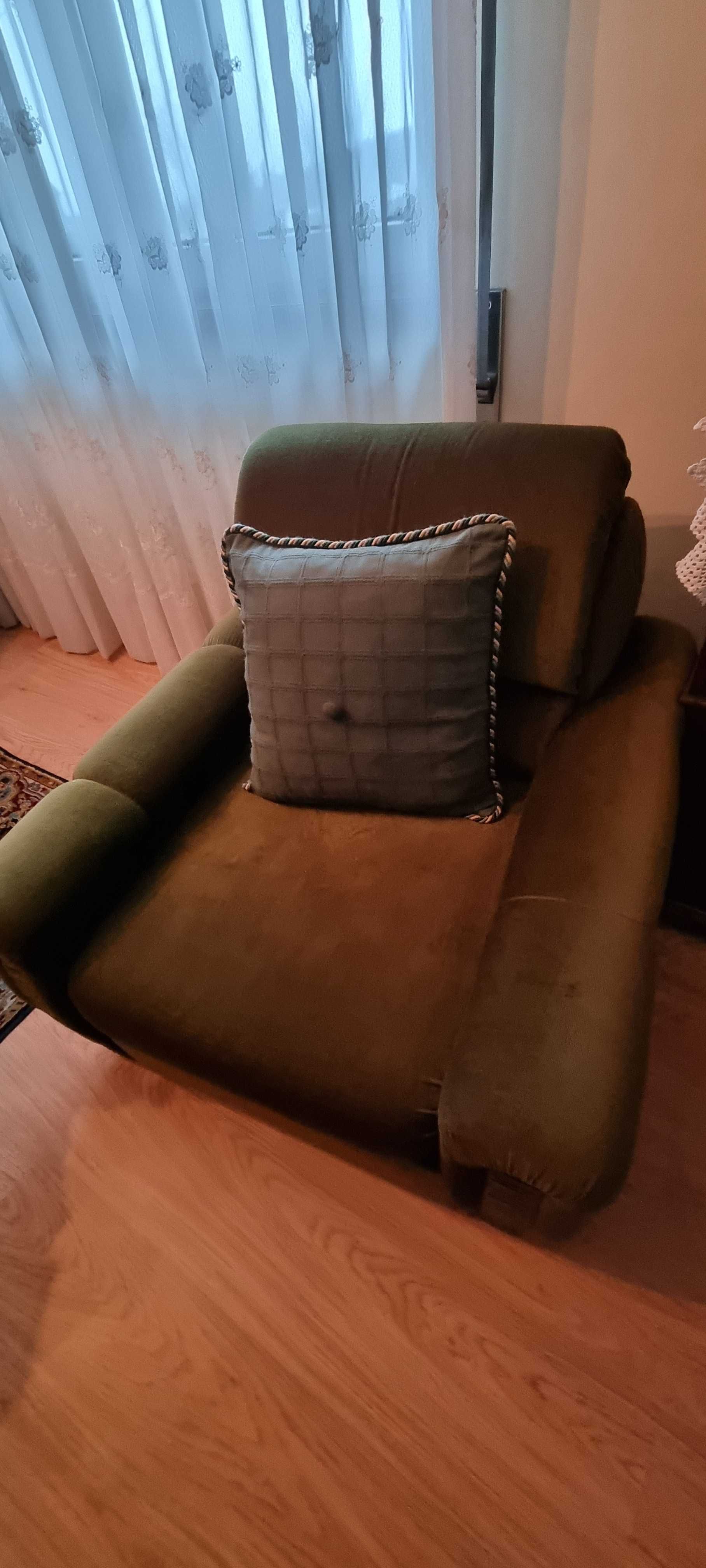 Vendo mobiliário de sala com bar