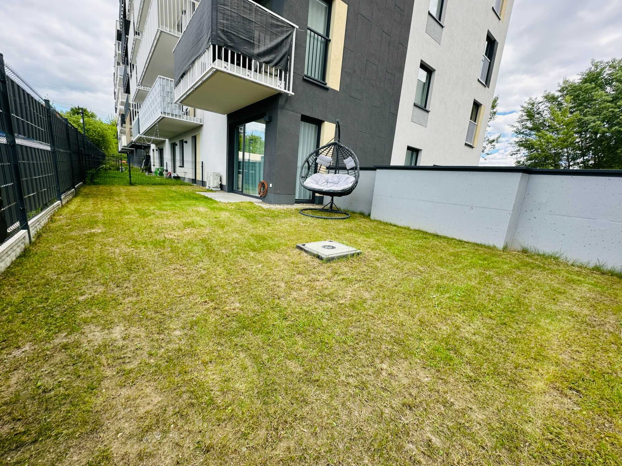 Nowe wykończone 2 pokoje 43,4 m2 z ogródkiem 55 m2 bez PCC, Właściciel
